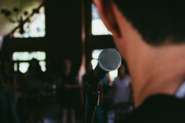 Complete Guide on How to Book a Stand-Up Comedian