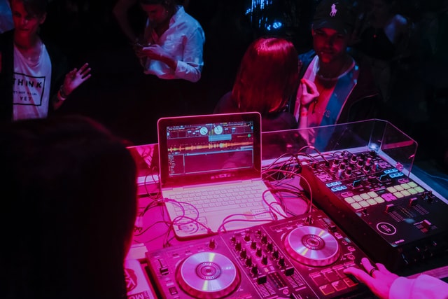 Become A Club DJ