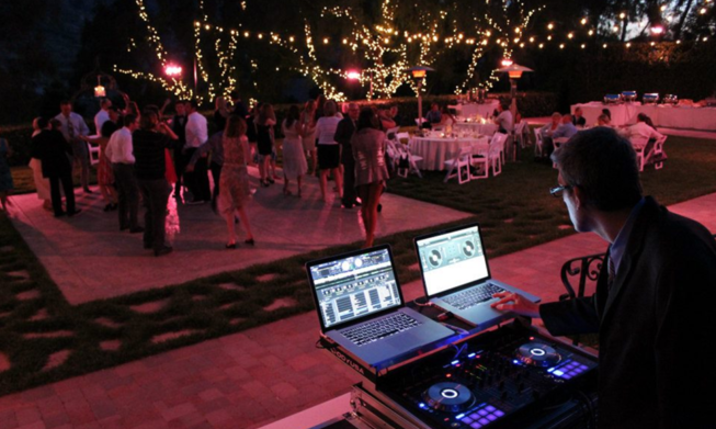 The Best Guide To Hire A Wedding DJ