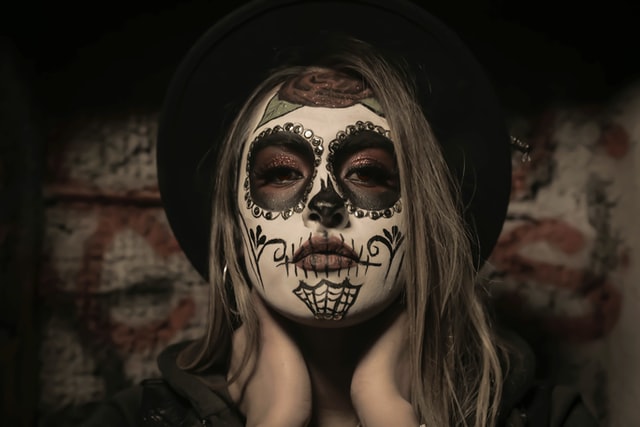 Become A Body and Face Painting Makeup Artist