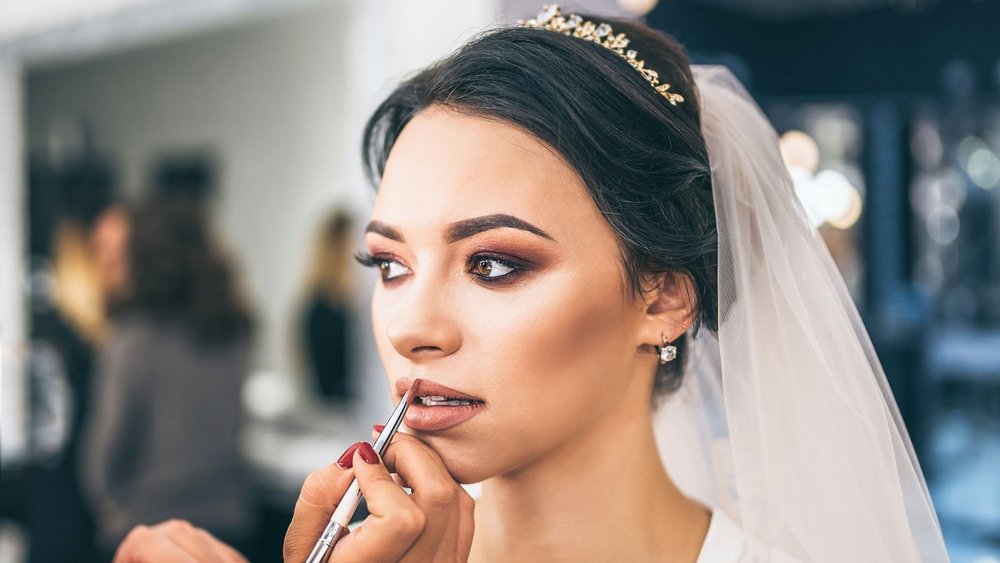 Become A Bridal Makeup Artist