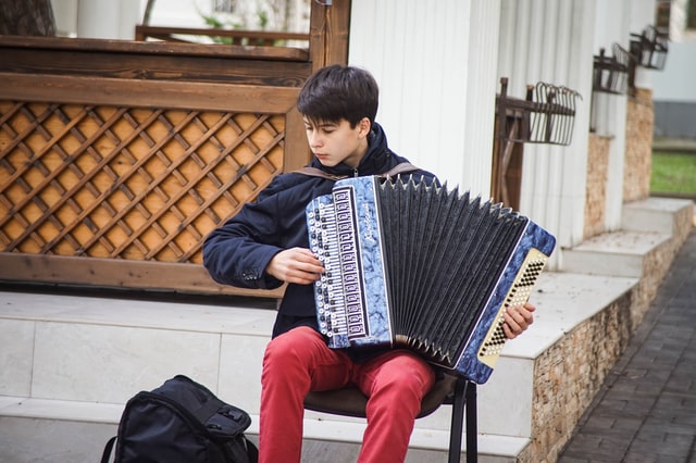 Become An Accordion Musician