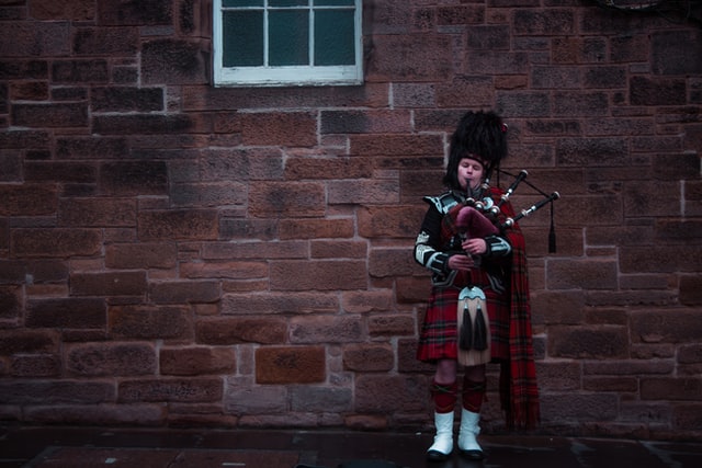 Hire A Bagpiper Musician