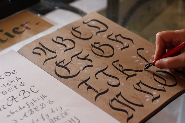 Become A Calligraphy Specialist