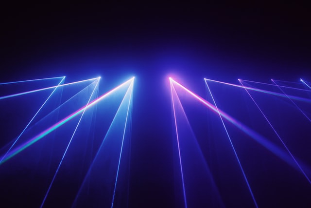 Become A Laser Show Specialist
